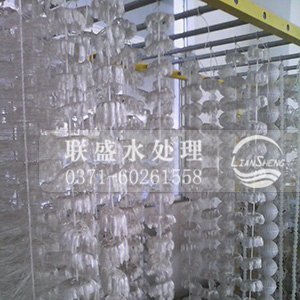 �H���M��������